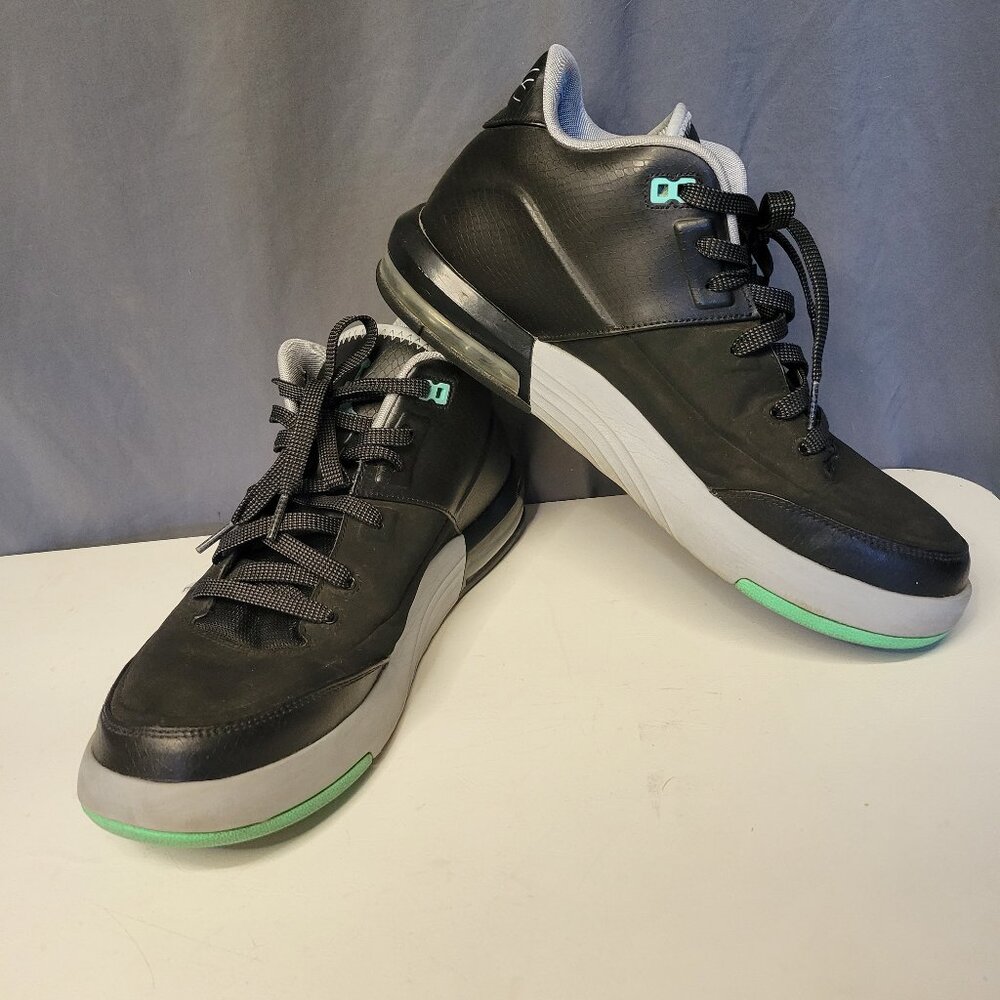 Jordan Flight Origin 3 820245-005 Size 12 Black/White/Hyper Turq